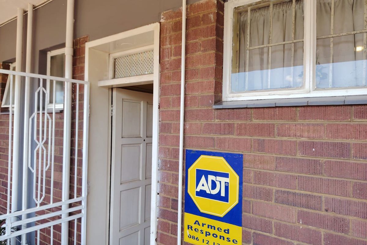 Apartment For Sale In Pretoria - Photo 2