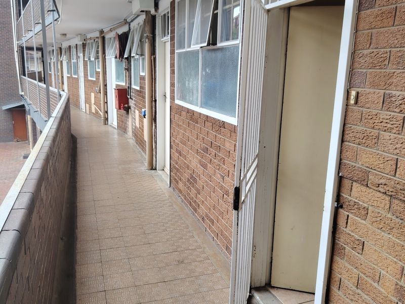 Apartment For Sale In Pretoria - Photo 3