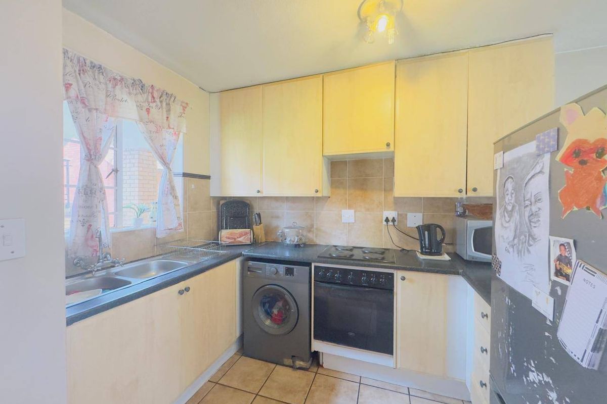 Apartment Pending Sale In Centurion - Photo 4