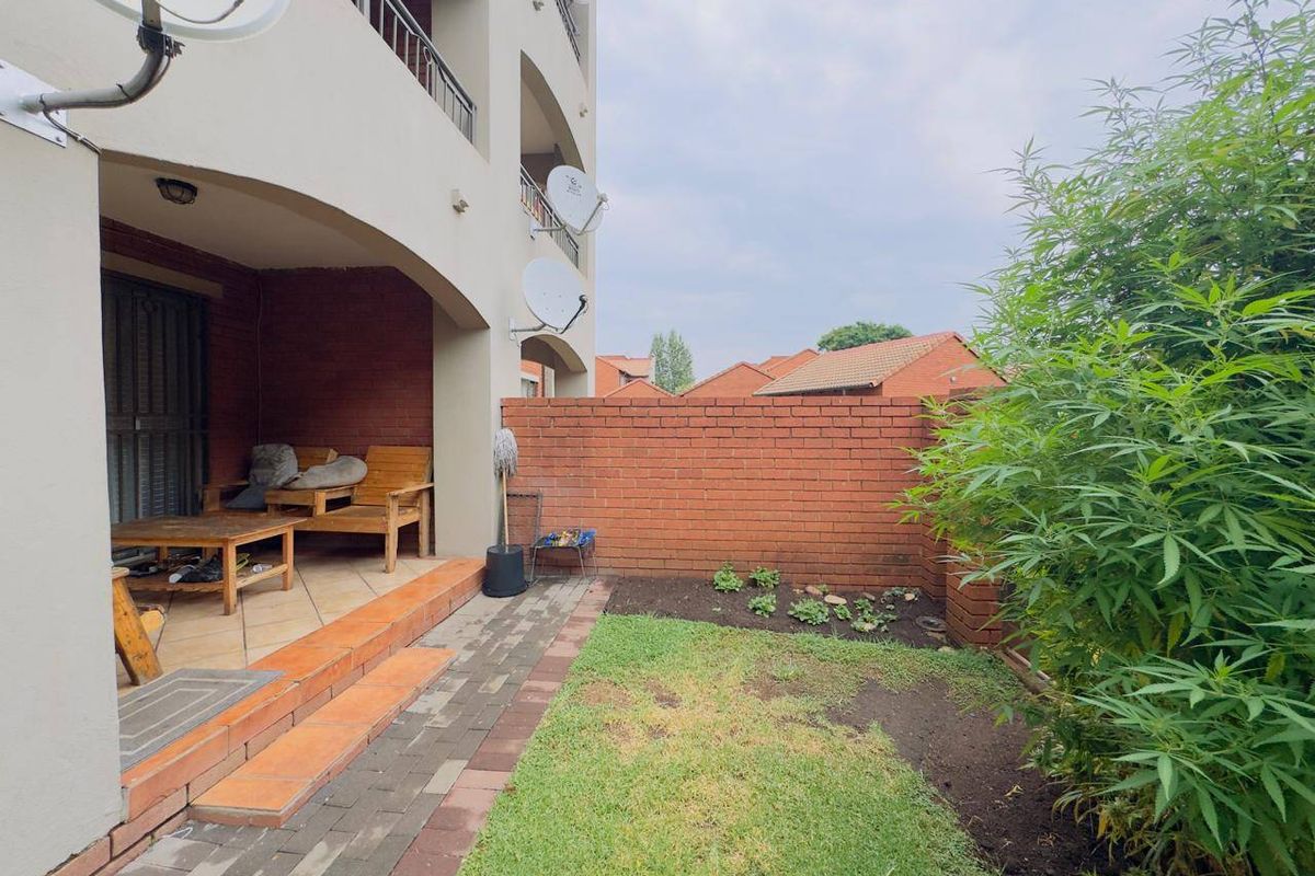 Apartment Pending Sale In Centurion - Photo 2