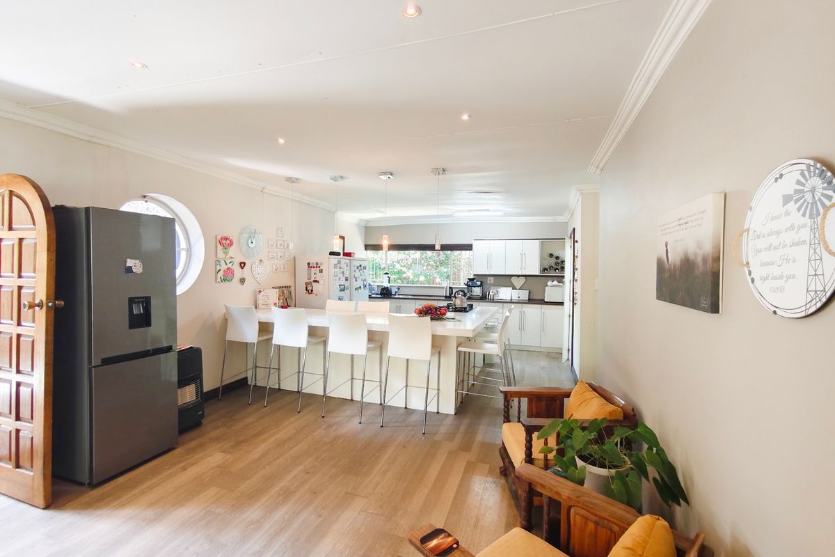 House For Sale In Bloemfontein - Photo 4