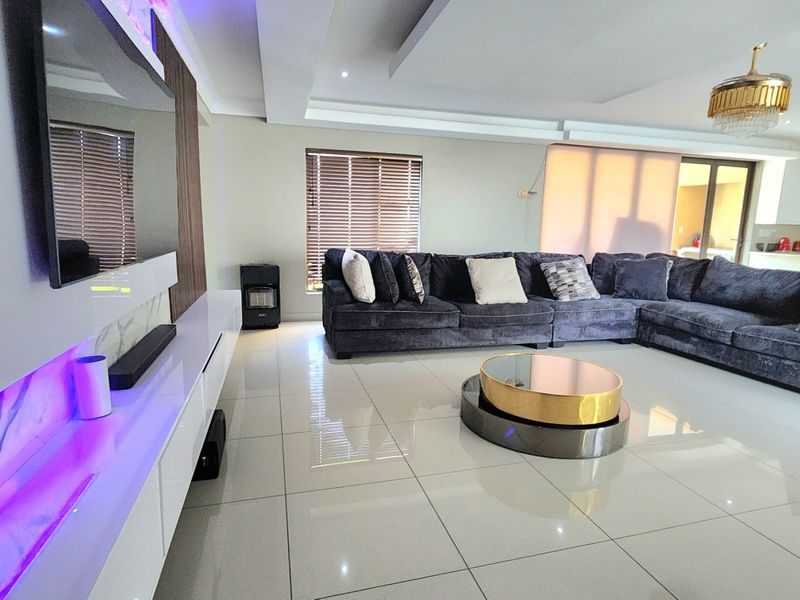 House Pending Sale In Centurion - Photo 5