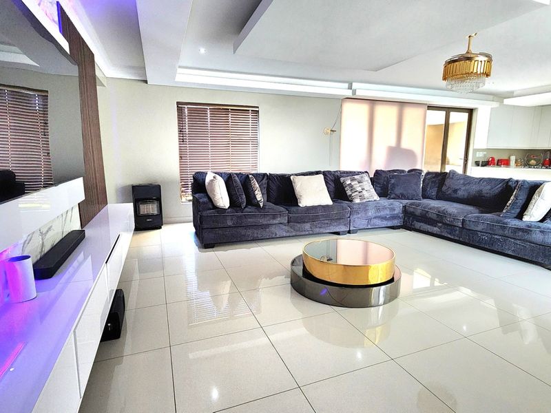 House Pending Sale In Centurion - Photo 6