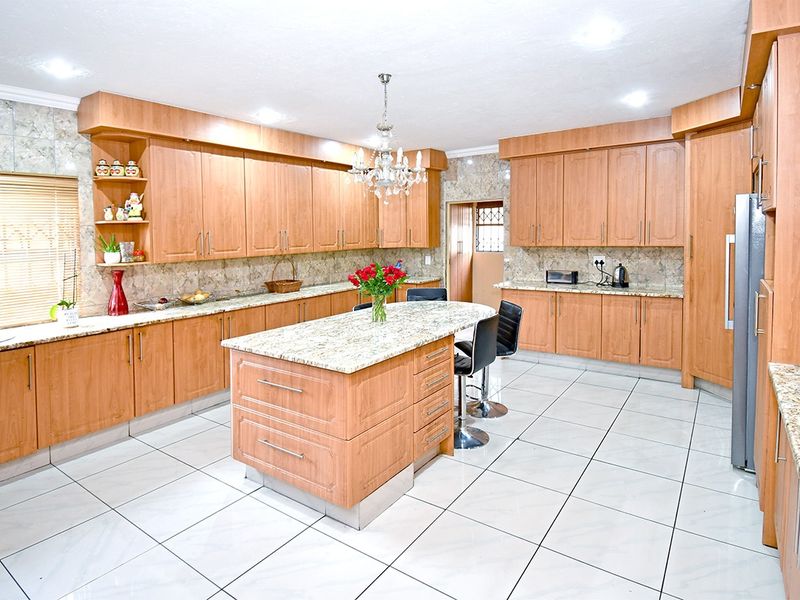 House For Sale In Sandton - Photo 2