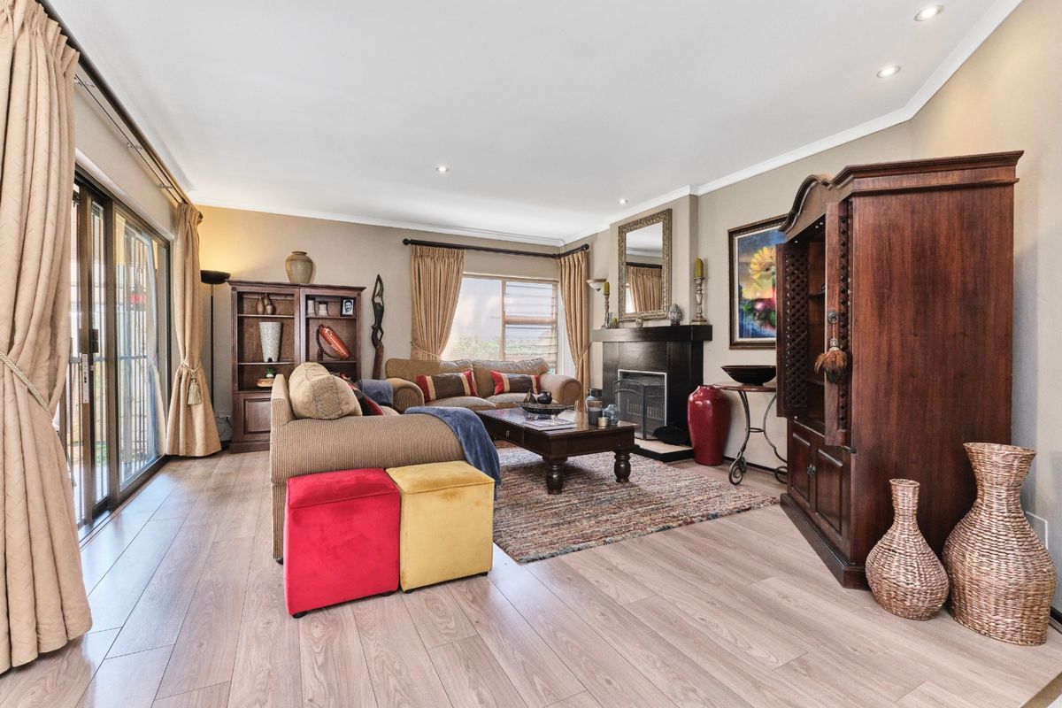 Cluster Sold In Randburg - Photo 4