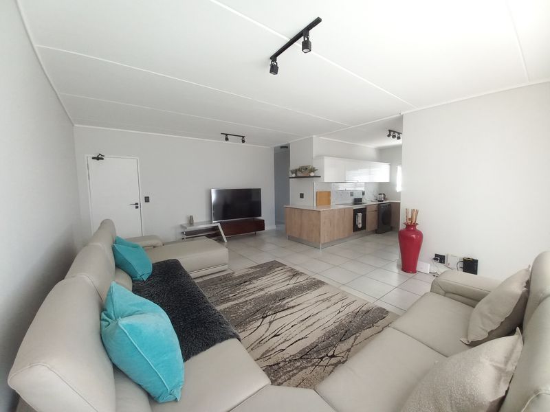Apartment For Sale In Pretoria - Photo 1