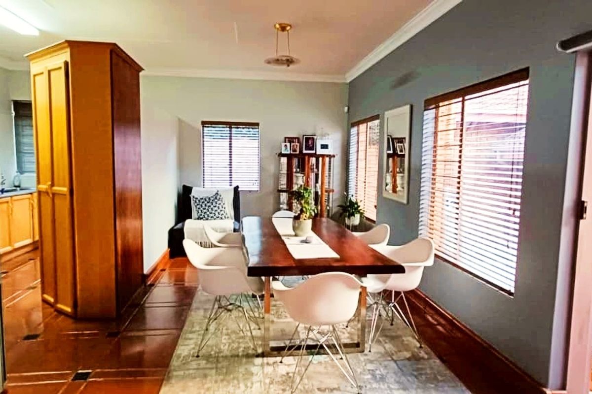 Townhouse Rental Monthly In Pretoria - Photo 3