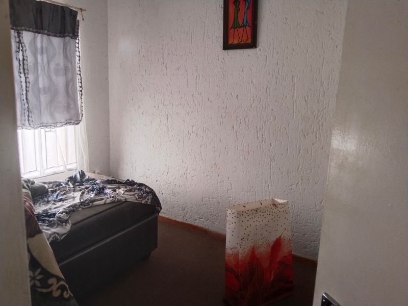 Apartment Rental Monthly In Roodepoort - Photo 6