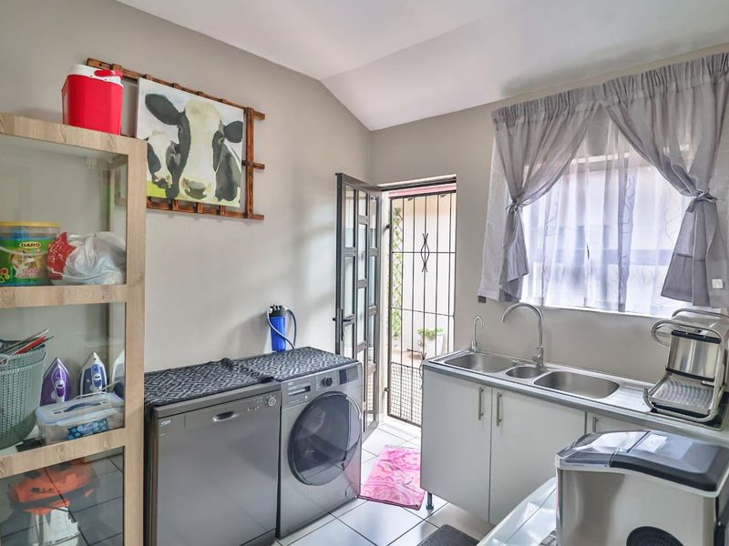 House For Sale In Alberton - Photo 10