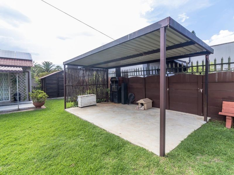 House For Sale In Alberton - Photo 2