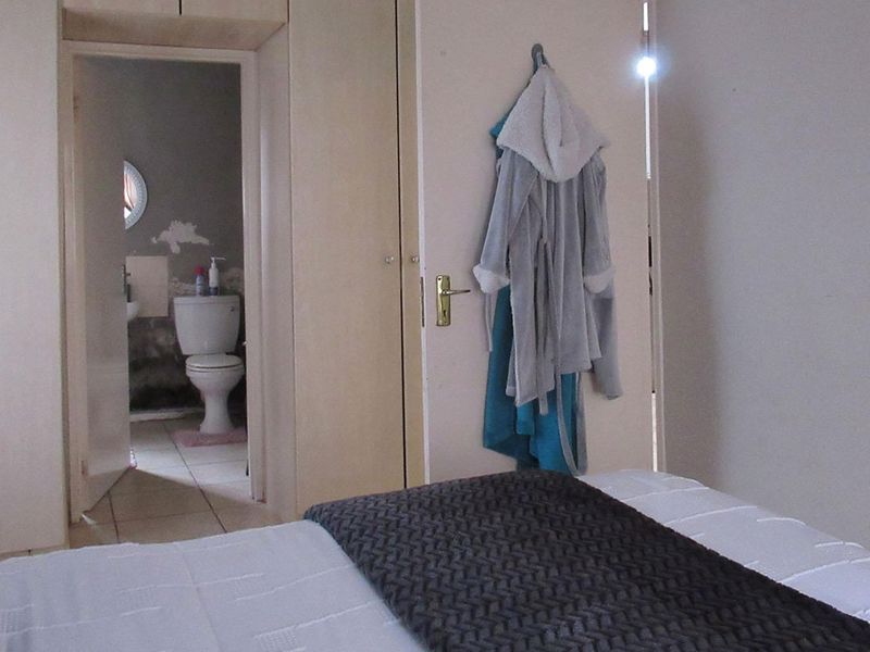 Apartment For Sale In Boksburg - Photo 8