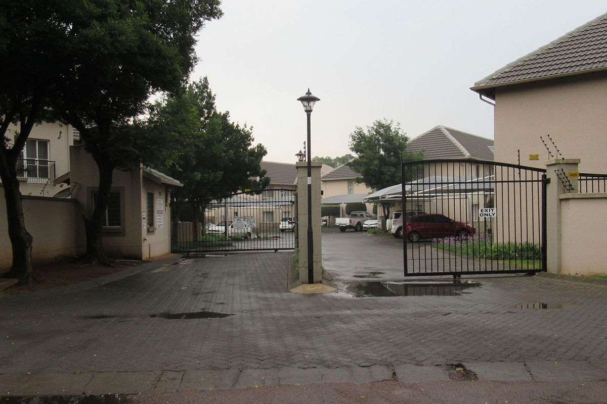 Apartment For Sale In Boksburg - Photo 5