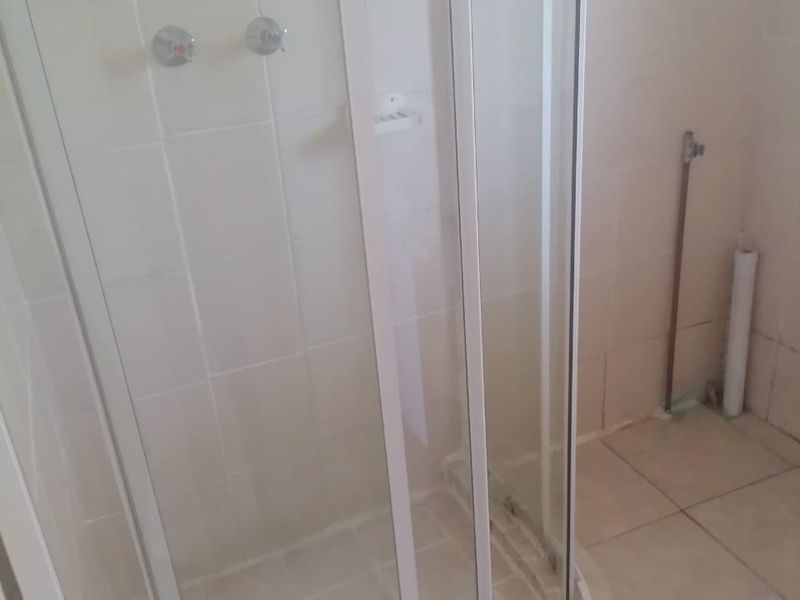 Apartment For Sale In Scottburgh - Photo 6