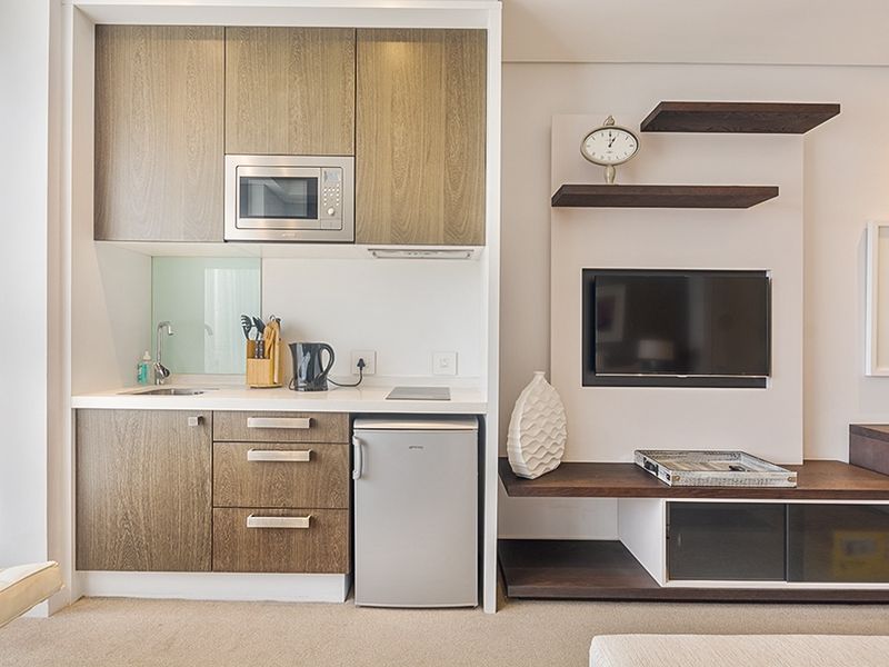 Apartment Rental Monthly In Sandton - Photo 10