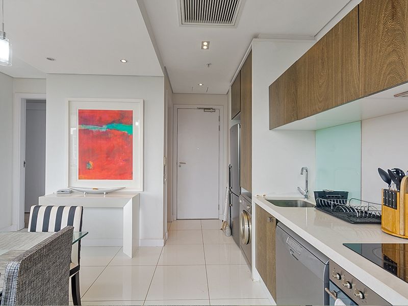 Apartment Rental Monthly In Sandton - Photo 8