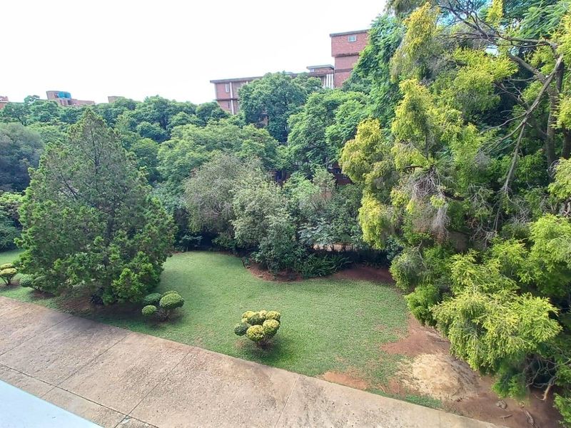 Apartment For Sale In Pretoria - Photo 2