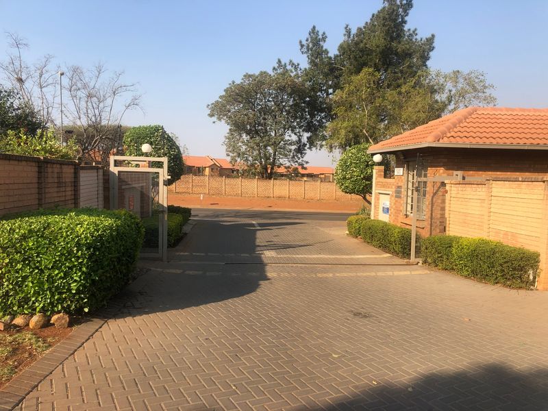 House For Sale In Pretoria - Photo 4