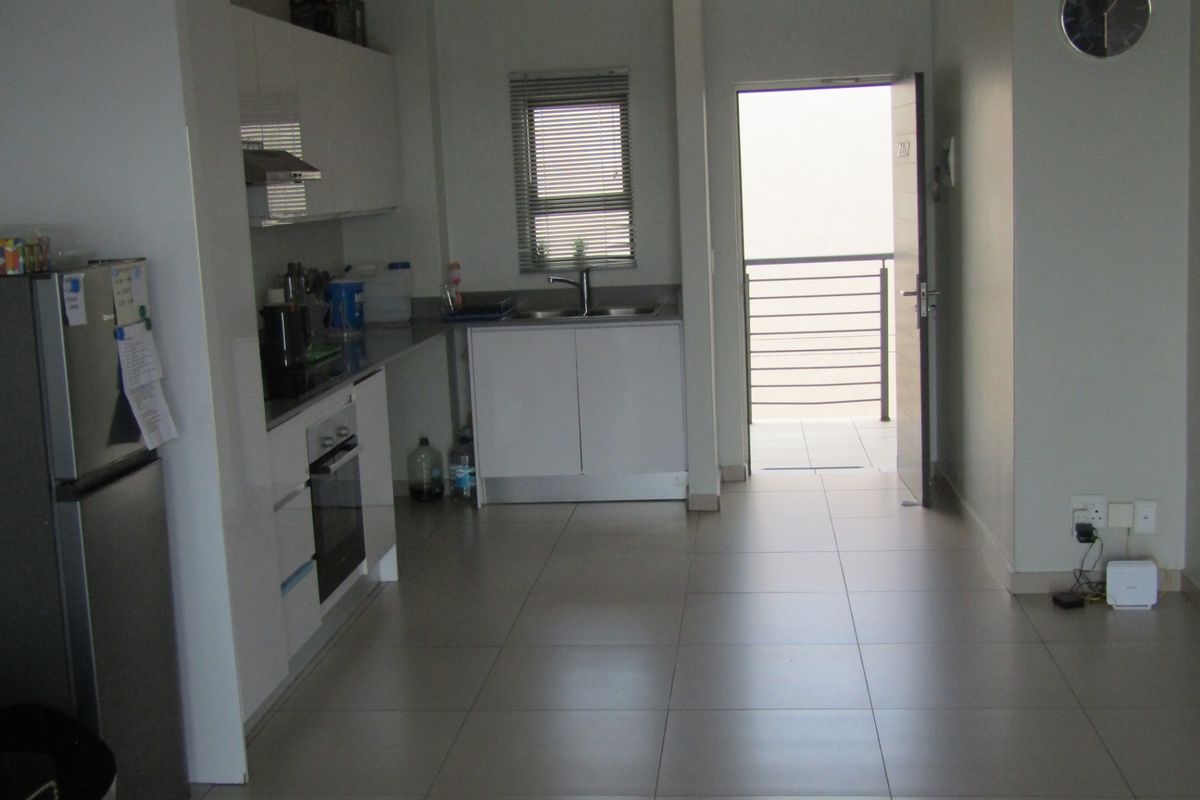 Townhouse For Sale In Randburg - Photo 5