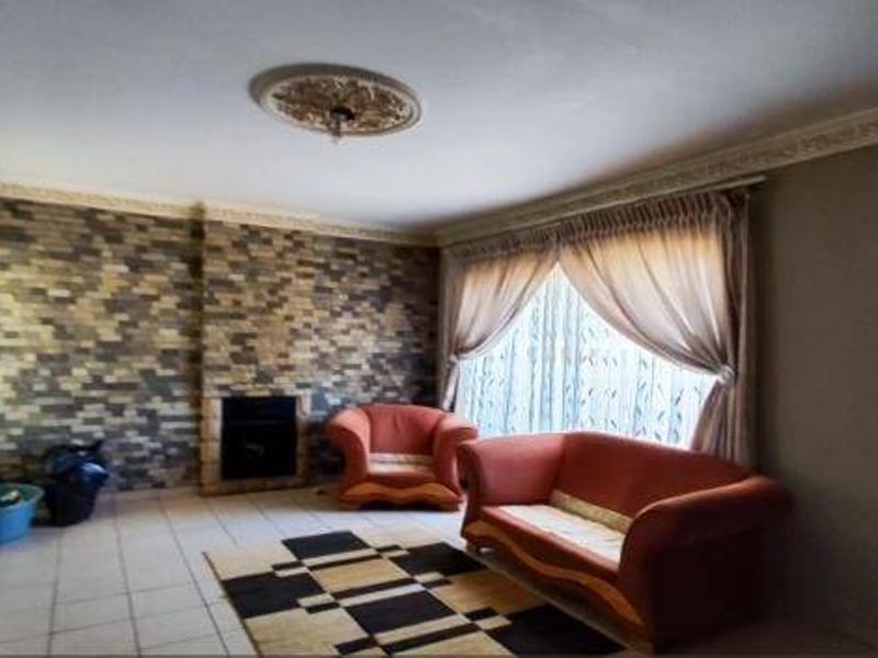 House For Sale In Vanderbijlpark - Photo 7