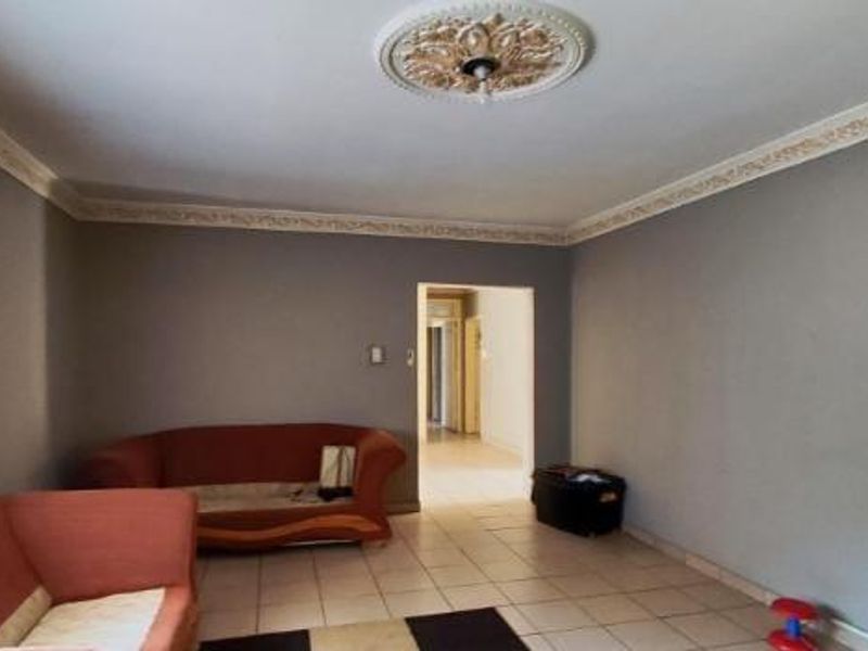 House For Sale In Vanderbijlpark - Photo 4