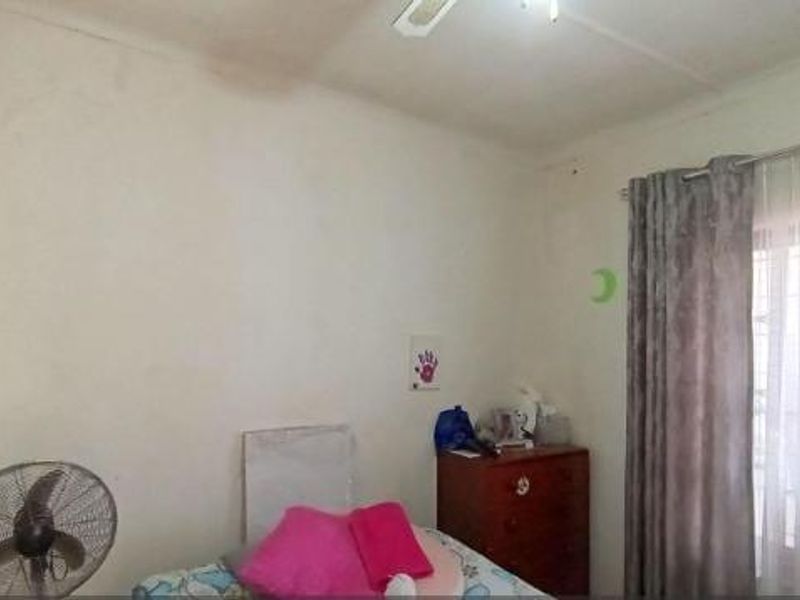 Townhouse For Sale In Durban - Photo 7