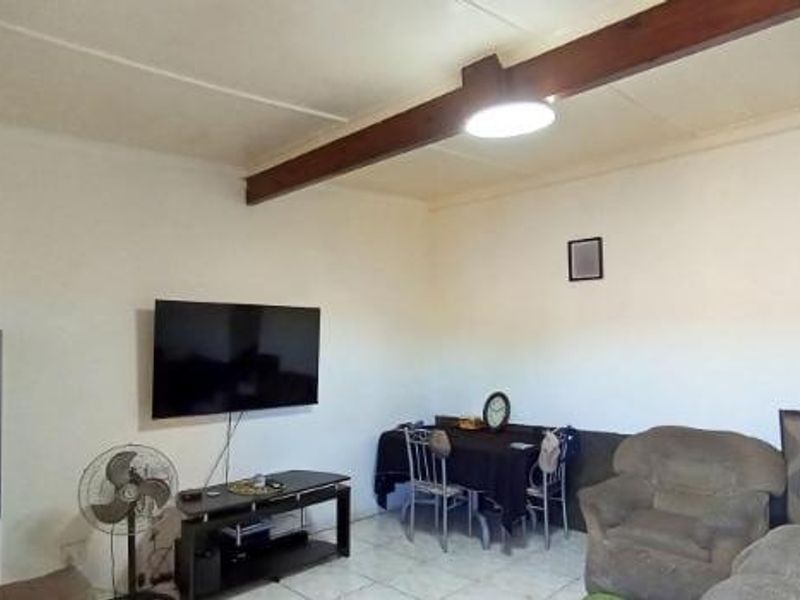 Townhouse For Sale In Durban - Photo 4