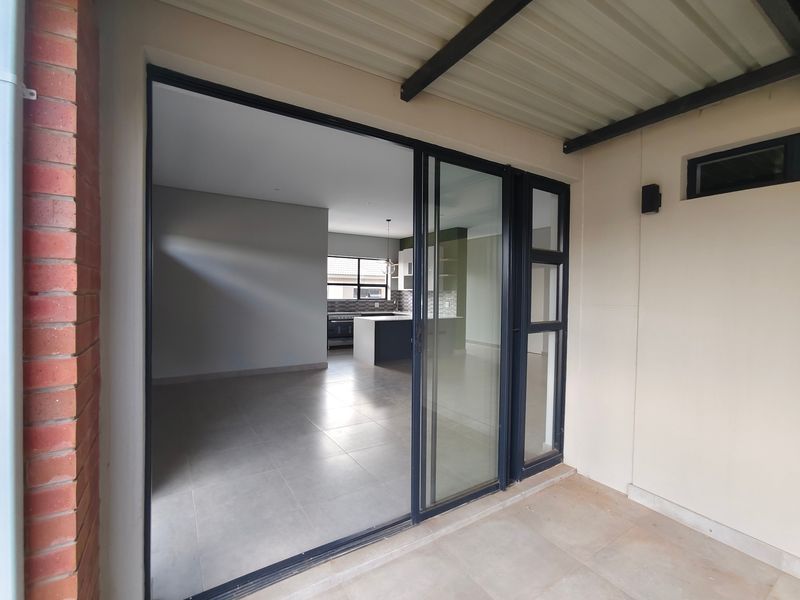 Townhouse For Sale In Bloemfontein - Photo 10