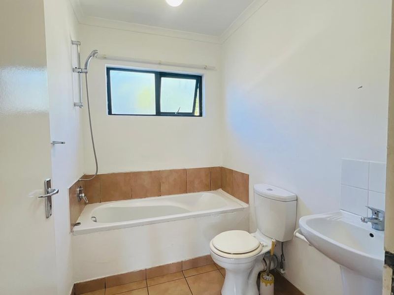 Apartment Rental Monthly In Durban - Photo 6