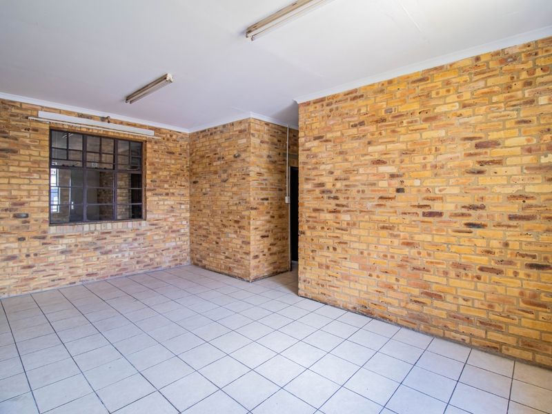 Apartment For Sale In Johannesburg - Photo 8