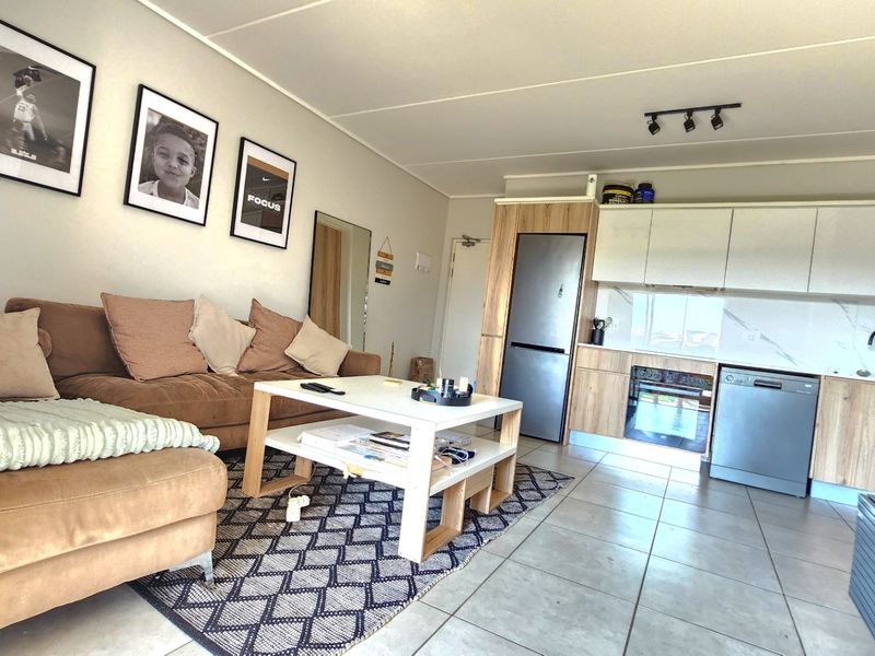 Apartment Rental Monthly In Midrand - Photo 4