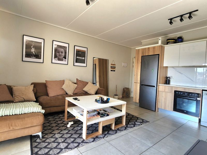 Apartment Rental Monthly In Midrand - Photo 9