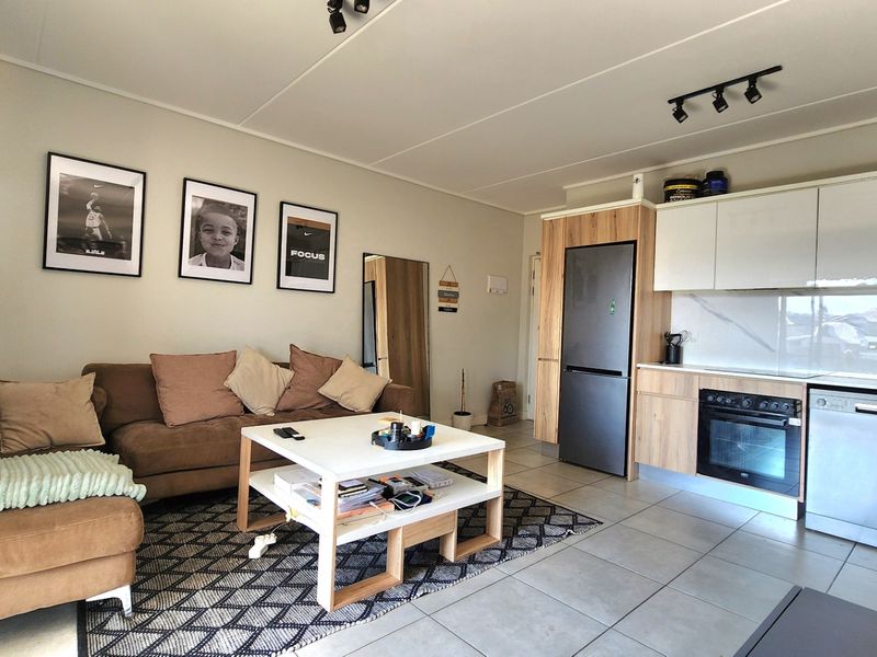 Apartment Rental Monthly In Midrand - Photo 10