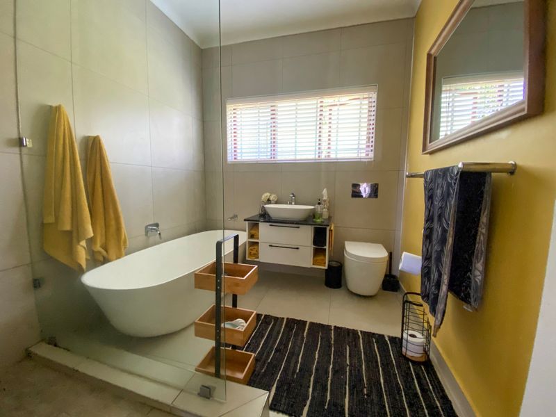 House For Sale In Margate - Photo 5