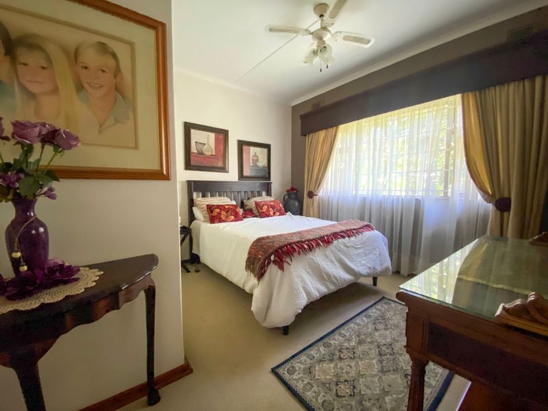 House For Sale In Margate - Photo 4