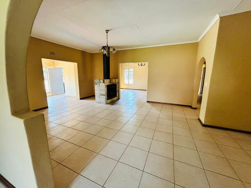 House Rental Monthly In Benoni - Photo 8