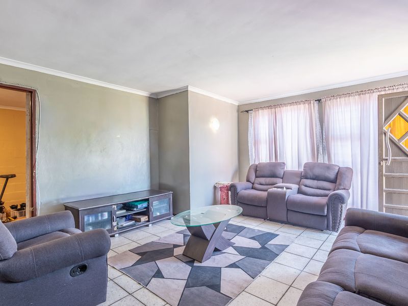 House For Sale In Blue Downs - Photo 4