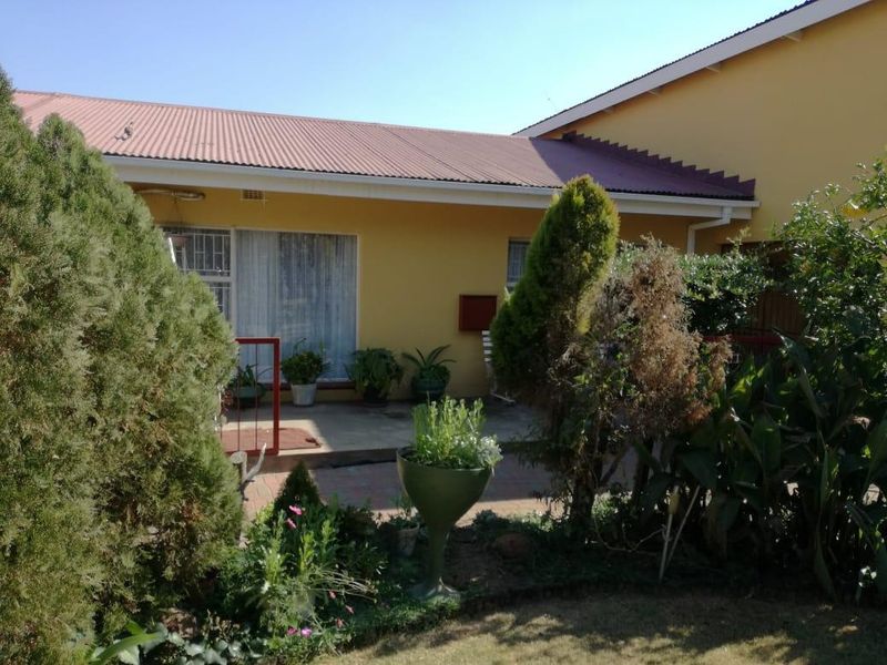 House For Sale In Standerton - Photo 2