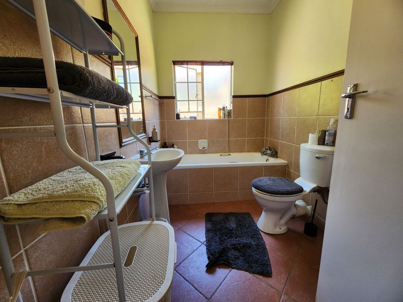 Townhouse Rental Monthly In Pretoria - Photo 9