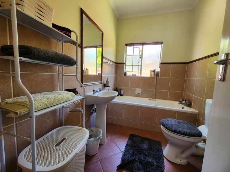 Townhouse Rental Monthly In Pretoria - Photo 8