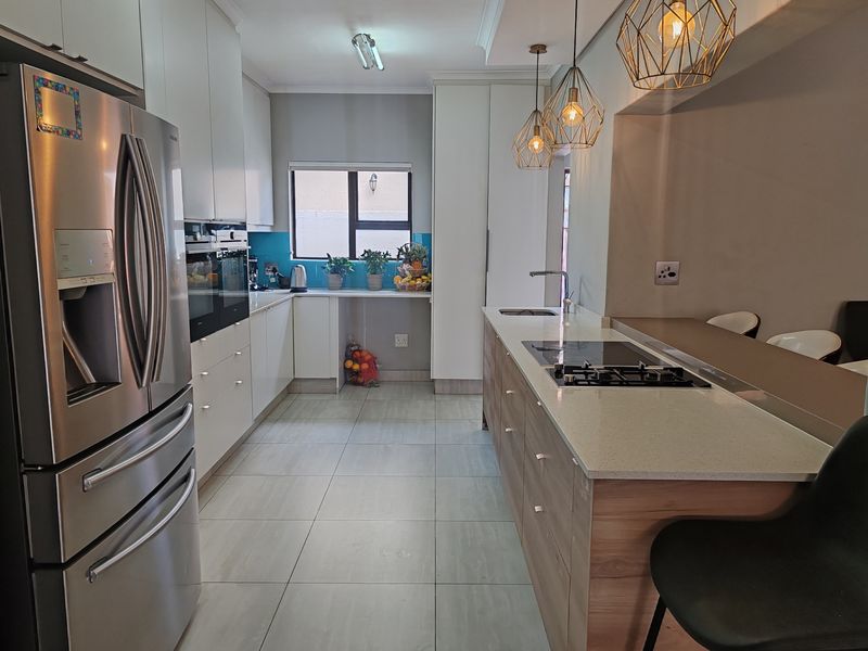 House Rental Monthly In Edenvale - Photo 2