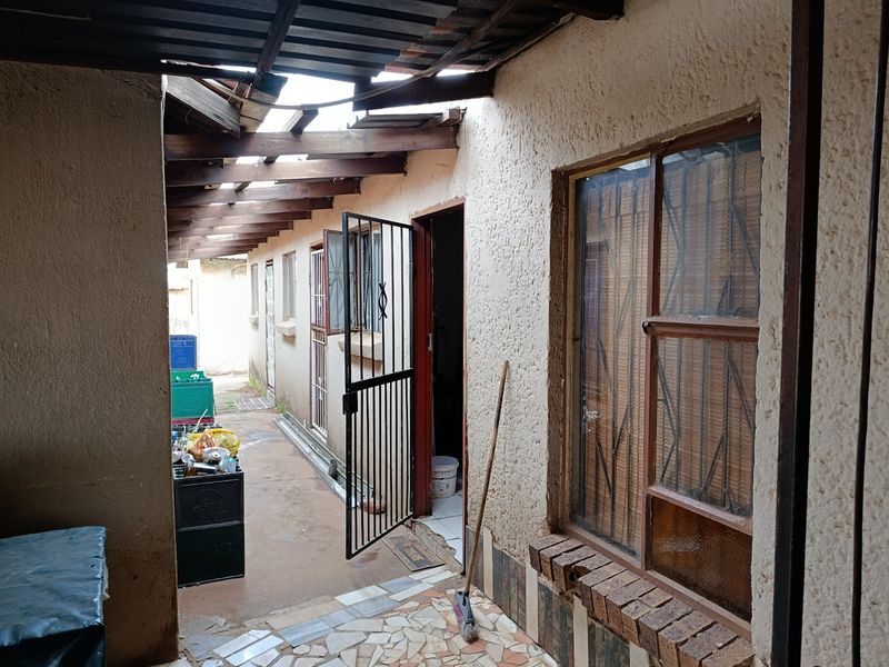 House For Sale In Boksburg - Photo 9