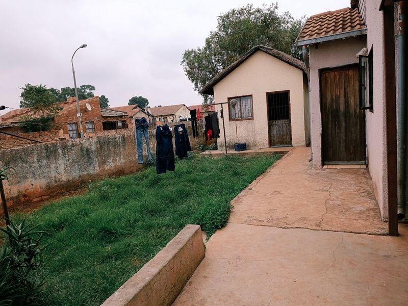 House For Sale In Boksburg - Photo 2