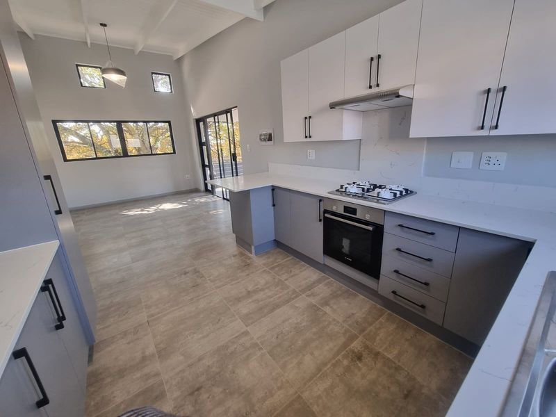 Apartment For Sale In Pretoria - Photo 9