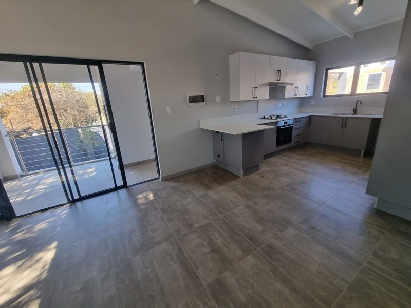 Apartment For Sale In Pretoria - Photo 7