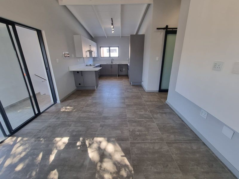 Apartment For Sale In Pretoria - Photo 6