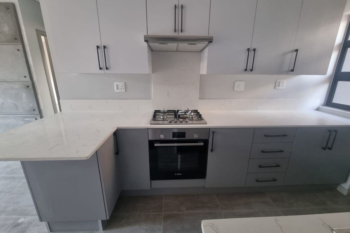 Apartment For Sale In Pretoria - Photo 5