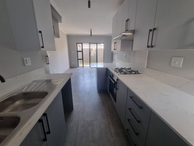 Apartment For Sale In Pretoria - Photo 6