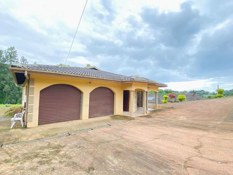 House For Sale In Amanzimtoti - Photo 3