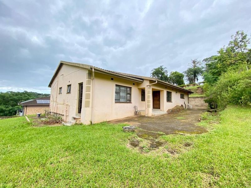 House For Sale In Amanzimtoti - Photo 8