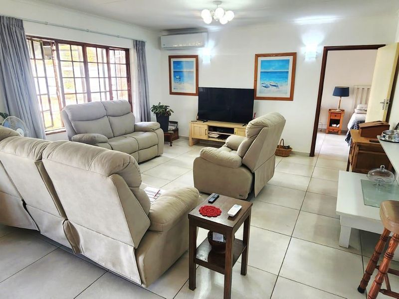 Townhouse For Sale In Port Shepstone - Photo 8